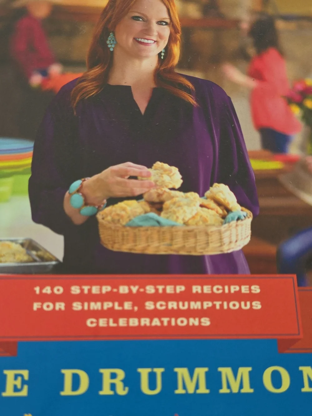 The Pioneer Woman Cooks: A Year of Holidays by - Blue Cover